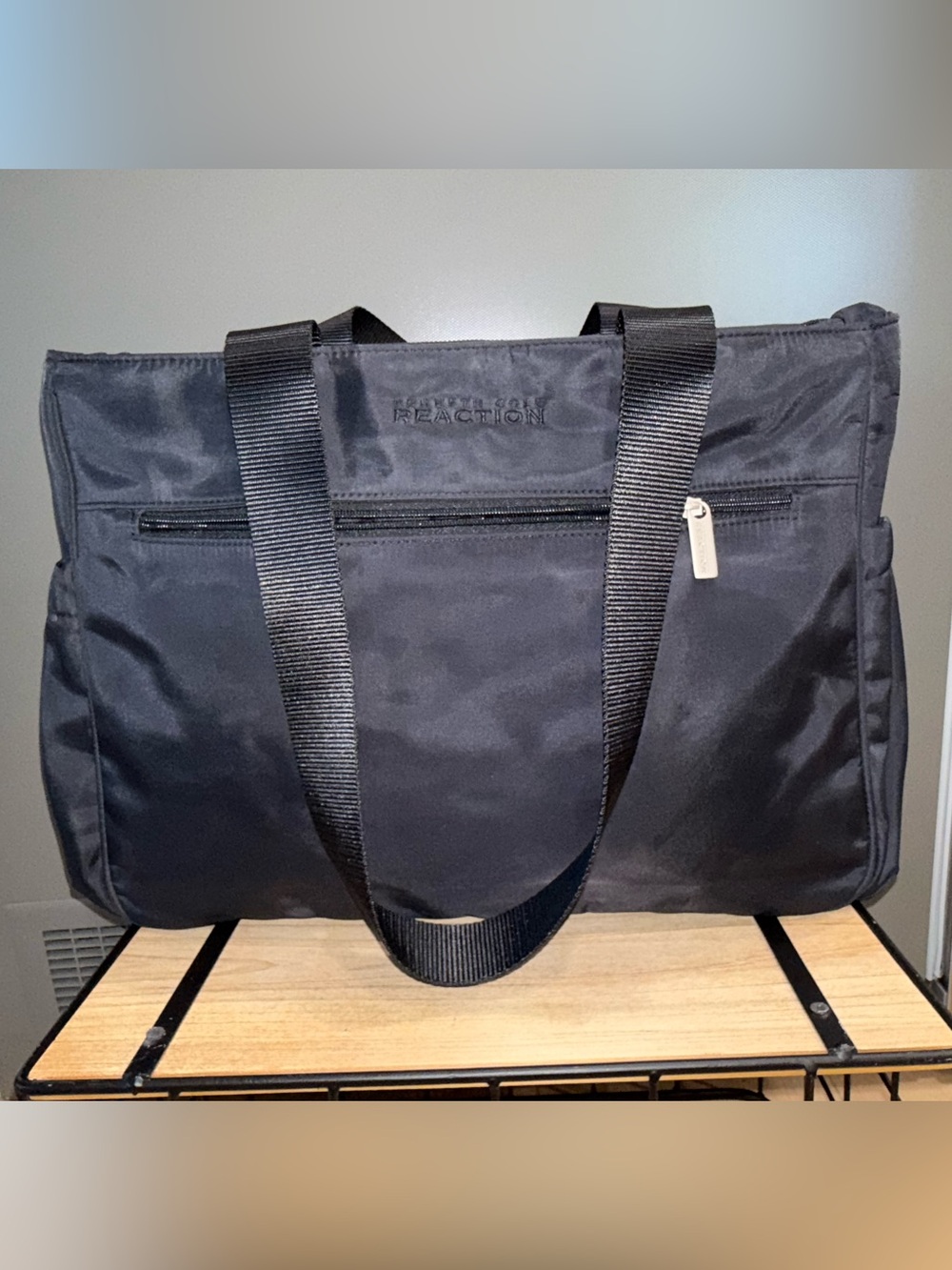 Kenneth Cole Reaction Black Nylon Tote Bag Travel Everyday Carryall Tote